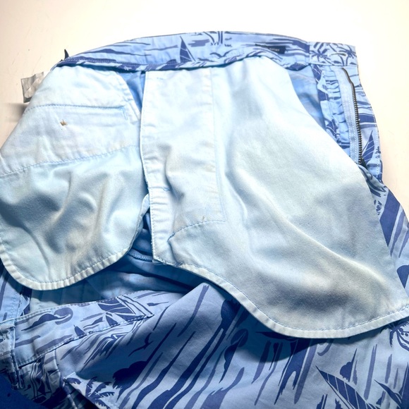 Vineyard Vines Club Shorts Blue Tropical Palm Pockets W35 Inseam 7” - Picture 3 of 3